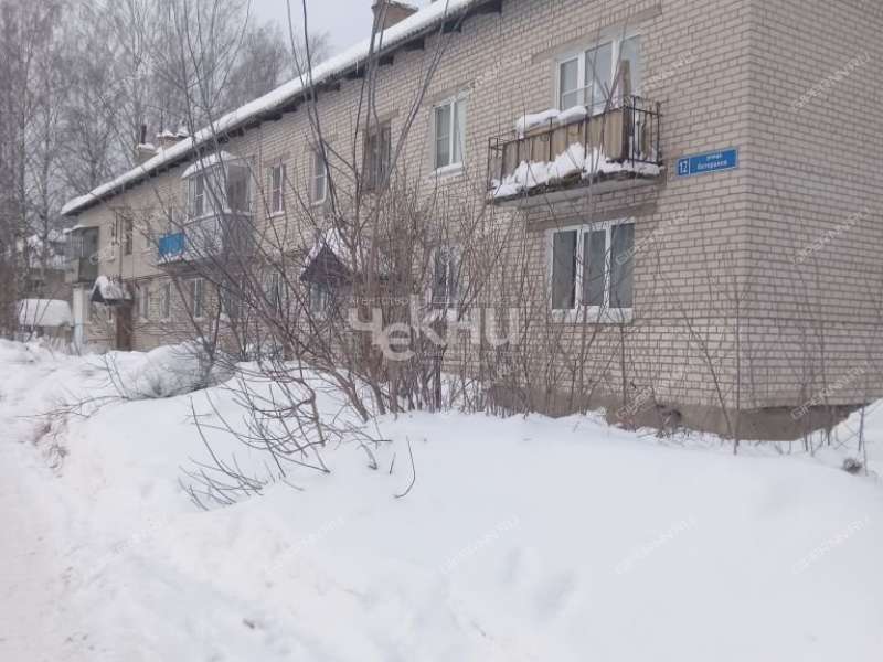 однокомнатная квартира на улице Ветеранов дом 12 село Зиняки