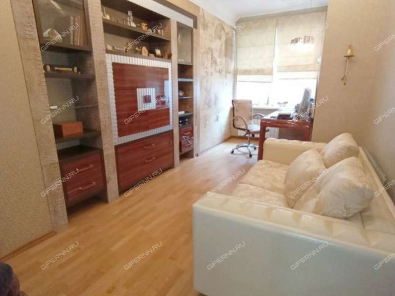 пятикомнатная квартира на Арзамасской улице дом 3