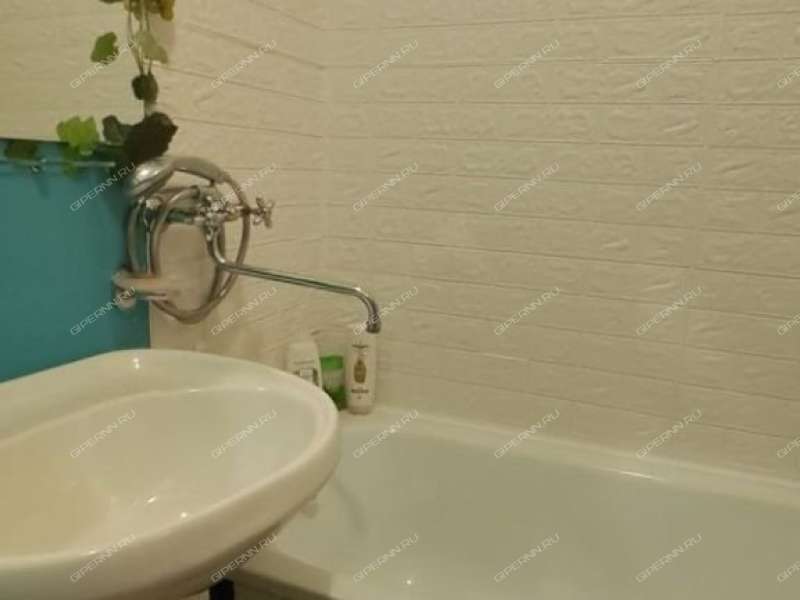 однокомнатная квартира на Окской набережной дом 19 город Дзержинск