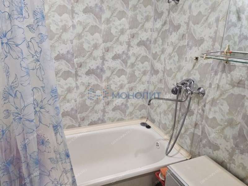 однокомнатная квартира на улице Германа Лопатина дом 9А