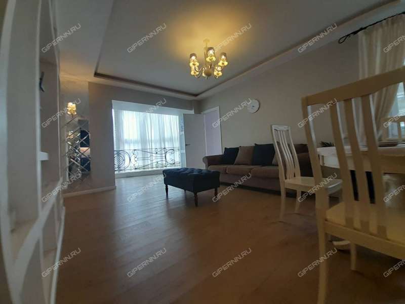 трёхкомнатная квартира на улице Родионова дом 193 к7