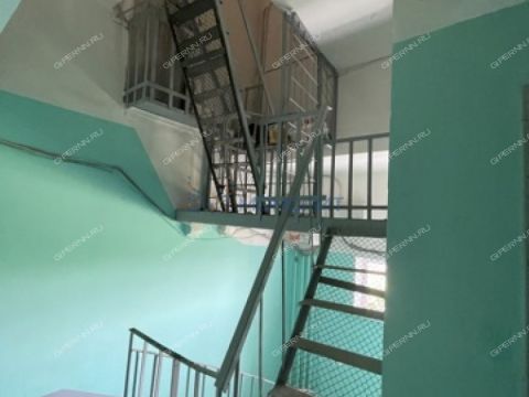 1-komnatnaya-ul-marshala-voronova-d-16a фото