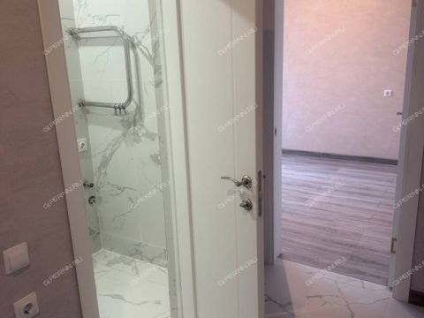 2-komnatnaya-b-r-yuzhnyy-d-1 фото