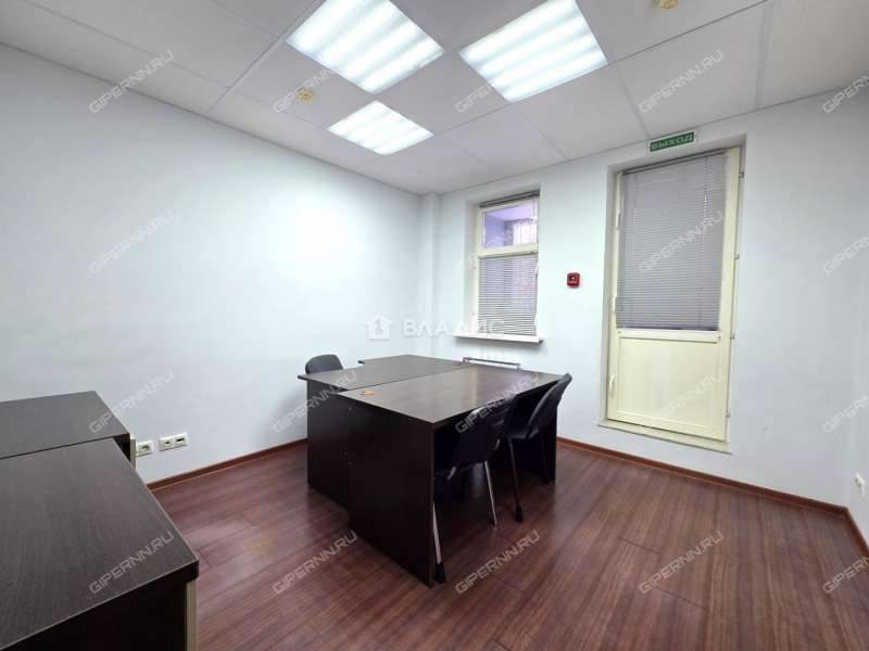 помещение под офис на улице Братьев Игнатовых