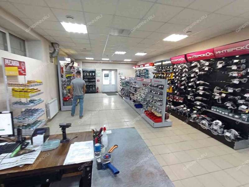 помещение под склад на Жиркомбината ш, д.8а