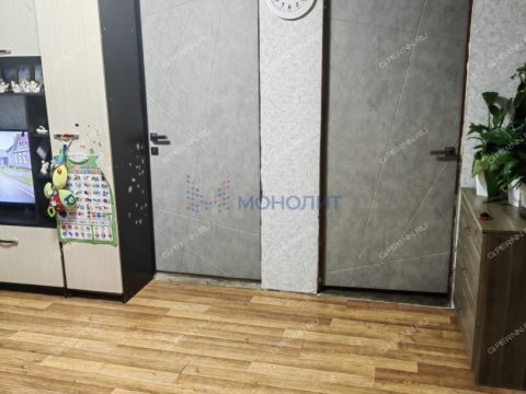 4-komnatnaya-prosp-korablestroiteley-d-40 фото