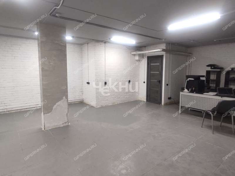 помещение под коммерческую недвижимость на Артельной улице