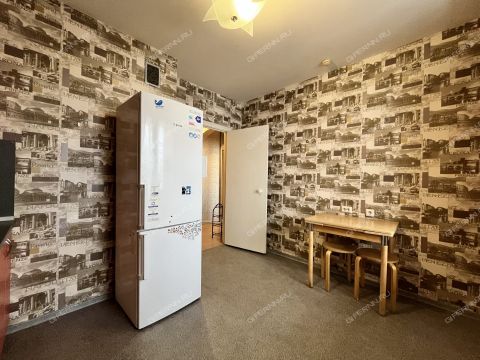 1-komnatnaya-ul-verhnepecherskaya-d-15-k1 фото