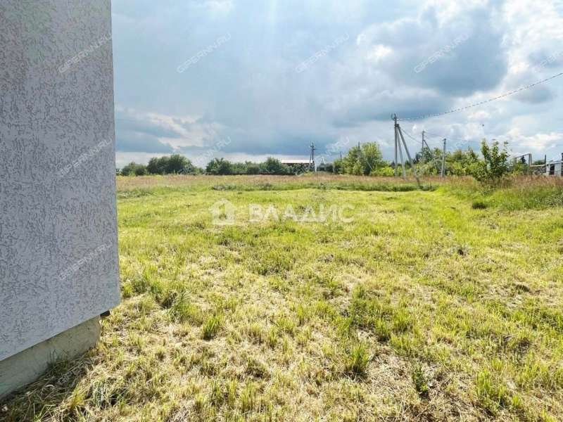 дом на улице Аверьянова деревня Студенец