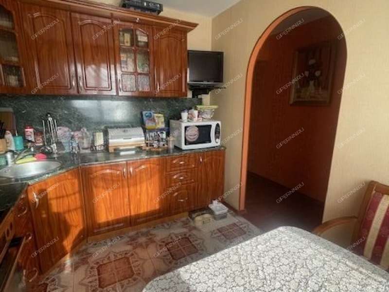 трёхкомнатная квартира на проспекте Ильича дом 39  к2