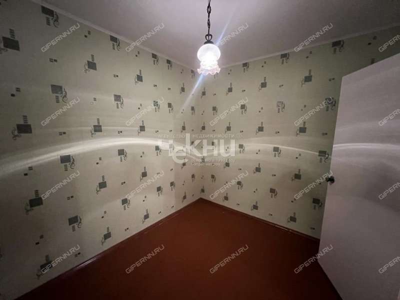 трёхкомнатная квартира на улице Дружаева дом 5