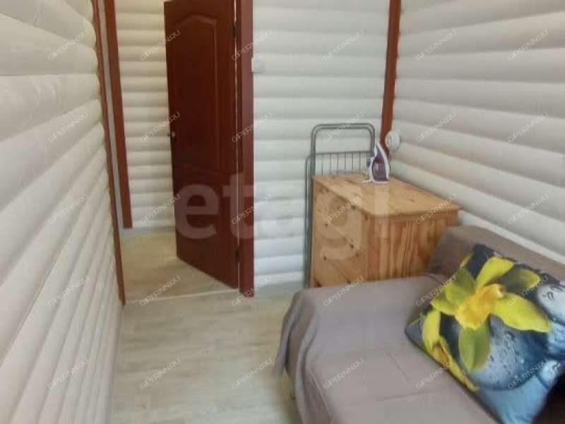 двухкомнатная квартира на улице 40 лет Октября дом 5