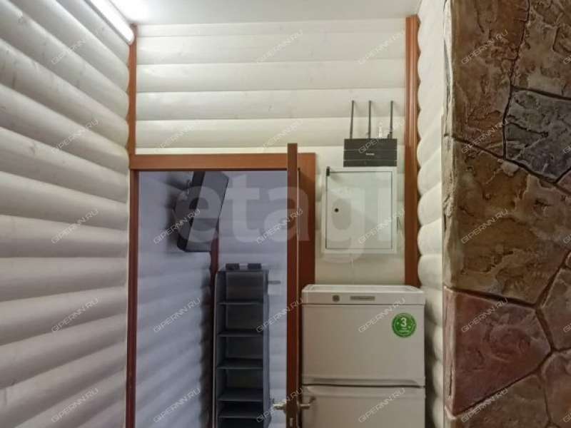 двухкомнатная квартира на улице 40 лет Октября дом 5