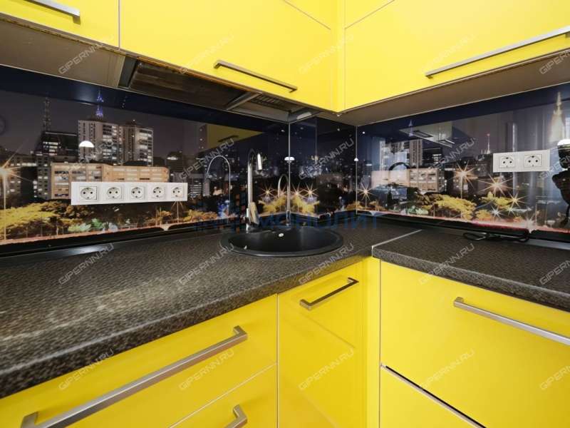 трёхкомнатная квартира на улице Академика Сахарова дом 113 к1