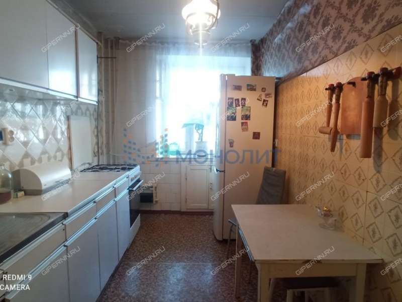 четырёхкомнатная квартира на улице Адмирала Макарова дом 8 к1