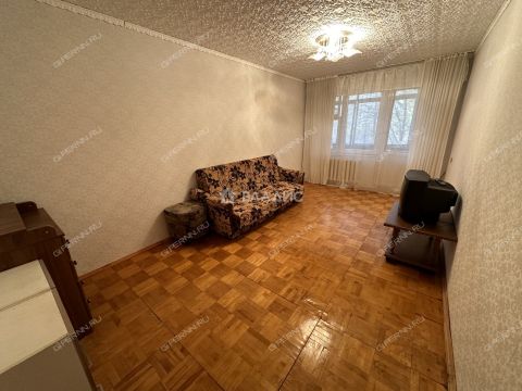 3-komnatnaya-ul-verhnepecherskaya-d-4 фото