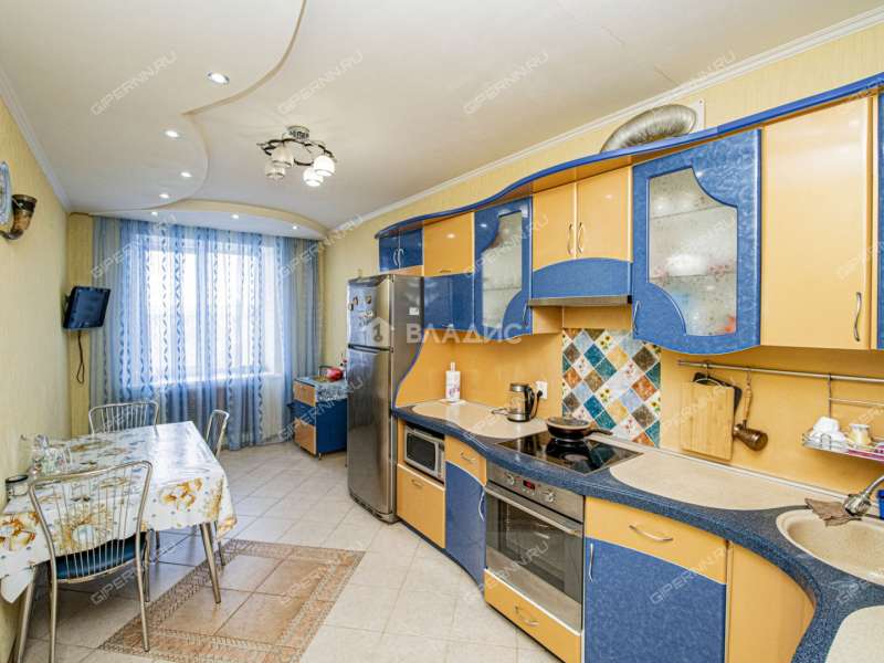 трёхкомнатная квартира на улице Обухова дом 6