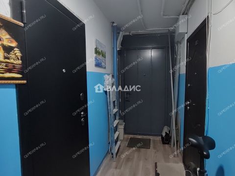 1-komnatnaya-ul-strokina-d-3a фото