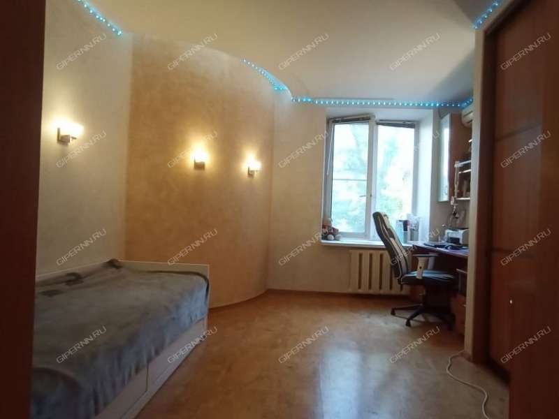 трёхкомнатная квартира на улице Максима Горького дом 232