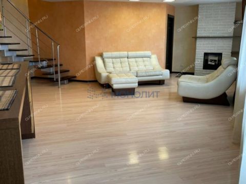 4-komnatnaya-ul-rodionova-d-197-k1 фото