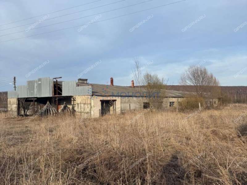 имущественный комплекс под склад, производственную площадь на Совхозной улице деревня Сысоевка