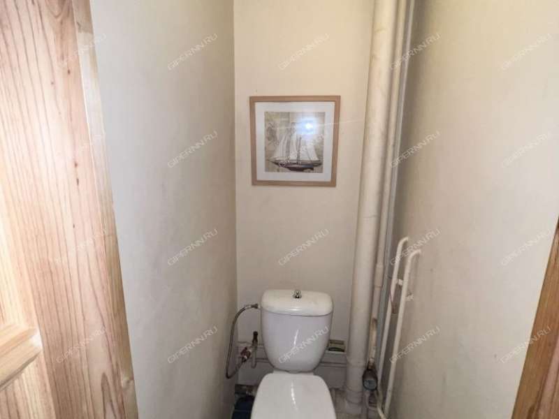 двухкомнатная квартира на проспекте Кирова дом 20/2