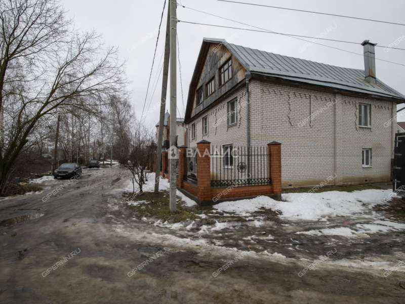 дом на Рельсовой улице