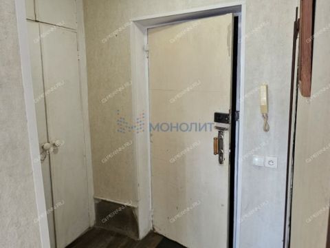 1-komnatnaya-ul-melnikova-pecherskogo-d-8 фото