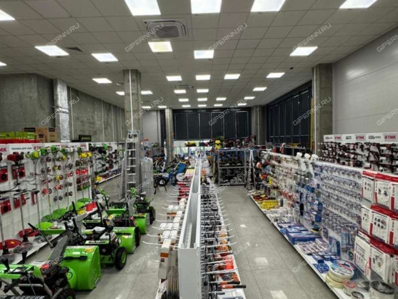 здание под торговую площадь, недвижимость под автобизнес на проспекте Гагарина