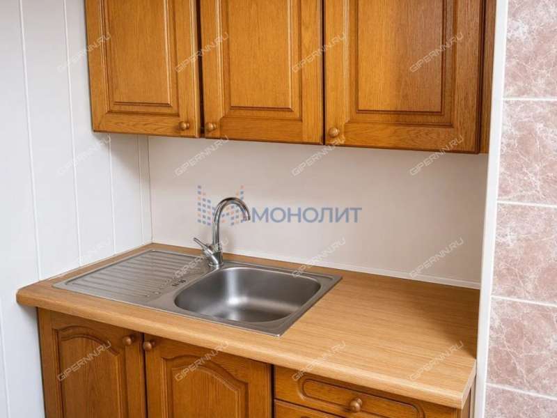 трёхкомнатная квартира на улице Искры дом 43/23
