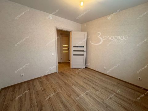 3-komnatnaya-prosp-geroev-donbassa-d-12 фото