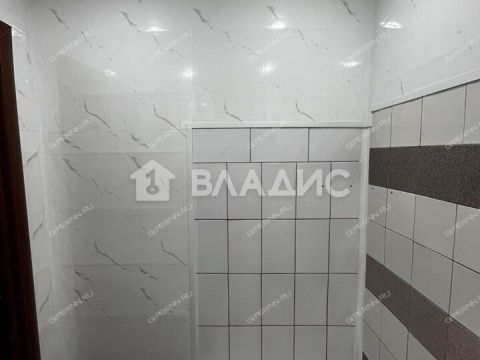 2-komnatnaya-poselok-40-let-oktyabrya-ul-orbeli-d-11 фото