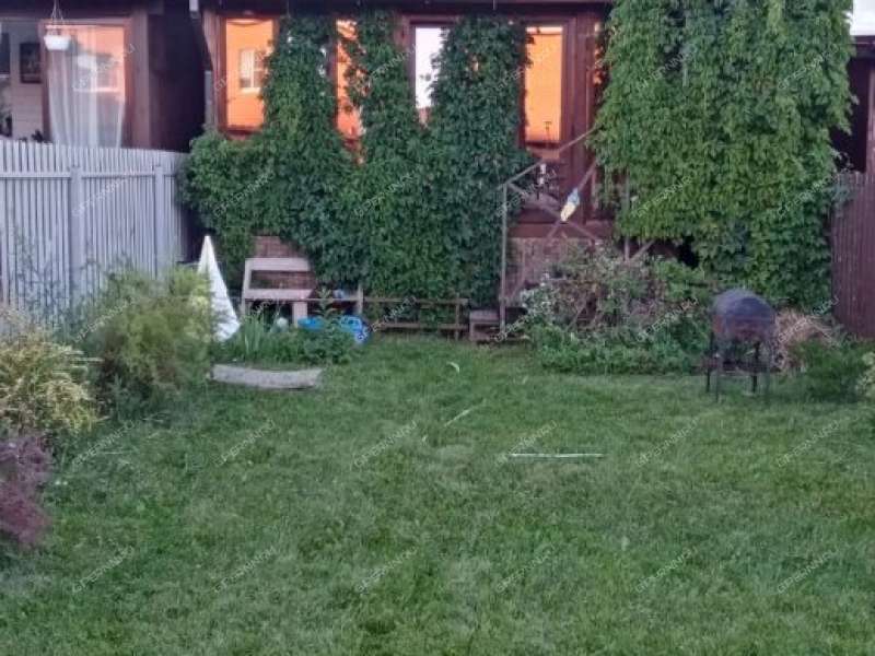 таунхаус на улице Уютная посёлок Ждановский