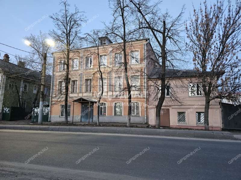 четырёхкомнатная квартира на улице Литвинова дом 40