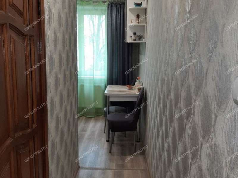 трёхкомнатная квартира на проспекте Бусыгина дом 18