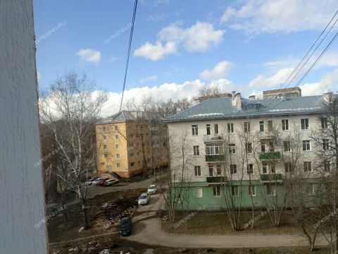 1-komnatnaya-ul-surikova-d-1 фото