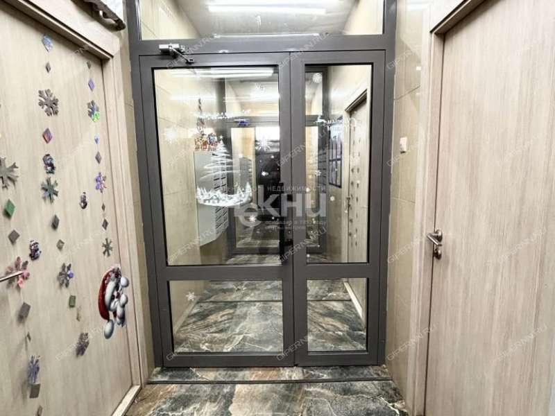 однокомнатная квартира на улице 40 лет Октября дом 15 к2