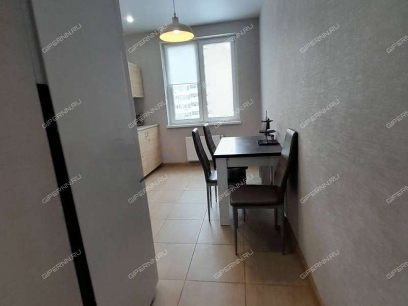 трёхкомнатная квартира на улице Маршала Баграмяна дом 4