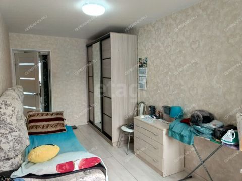 2-komnatnaya-ul-melnikova-pecherskogo-d-8 фото