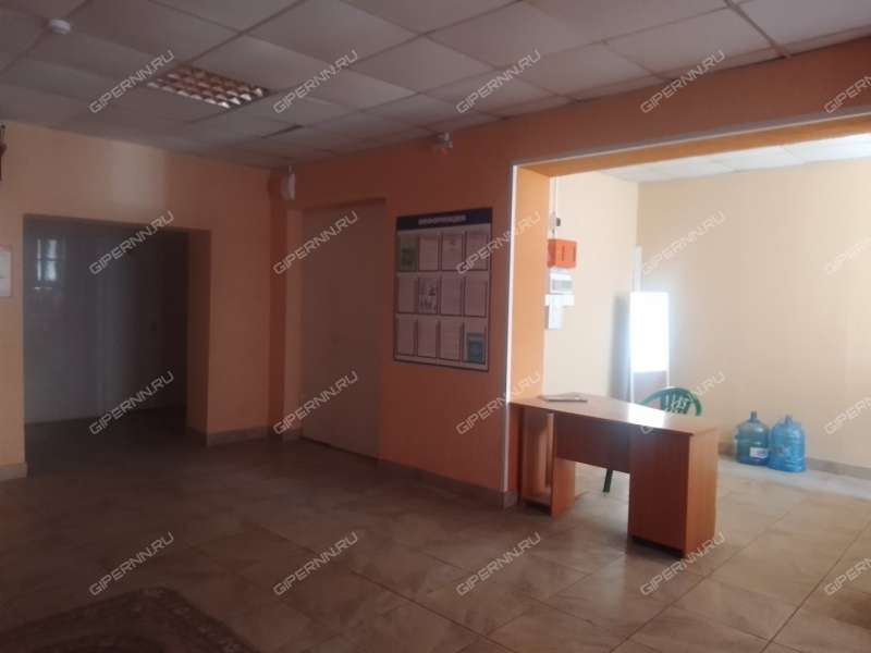 здание под недвижимость под гостиничный бизнес, недвижимость под медицинские учреждения на улице Свердлова город Балахна