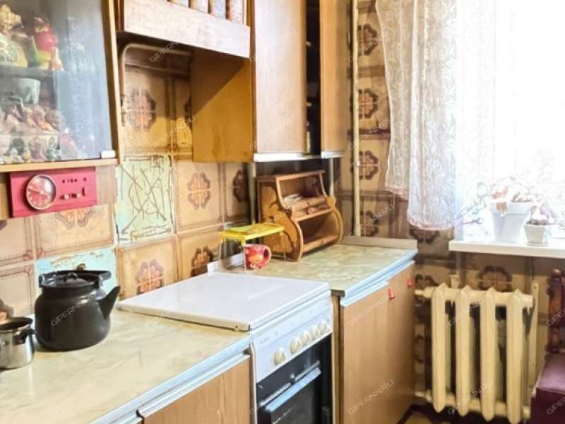 трёхкомнатная квартира на Львовской улице дом 8
