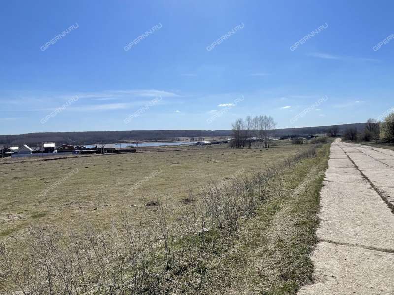 земельный участок 9,98 сотки Гаражная ул. деревня Инютино