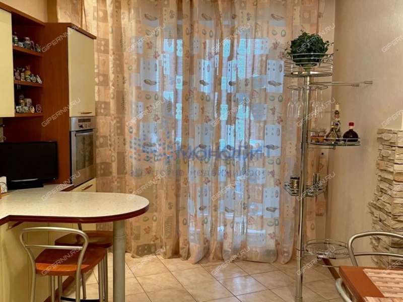 трёхкомнатная квартира на улице Семашко дом 12