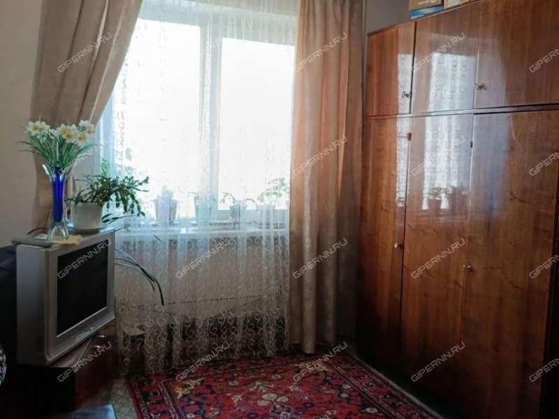 трёхкомнатная квартира на улице Красных Зорь дом 24