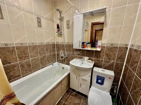 dom-selo-armaniha-dalnekonstantinovskiy-rayon фото