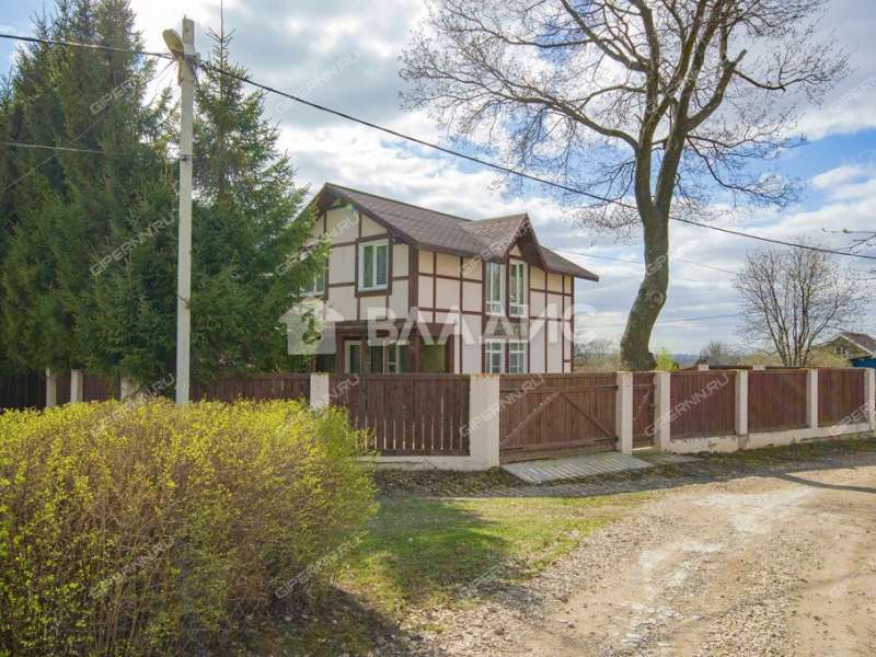 дом на улице Выселки село Шава