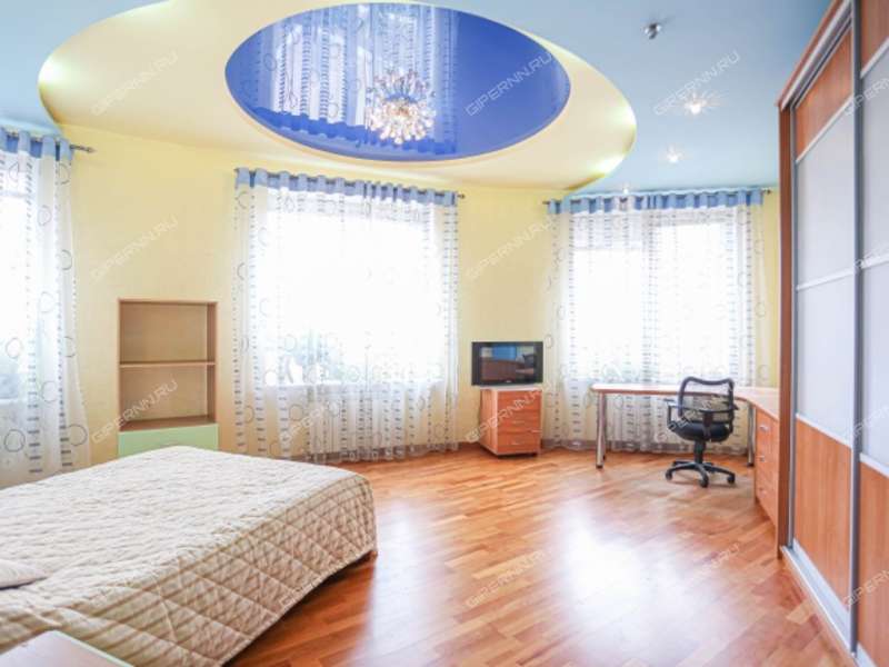 трёхкомнатная квартира на Большой Покровской улице дом 20б