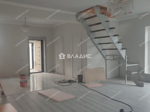 dom-poselok-parizhskoy-kommuny-ul-nekrasova-d-5 фото