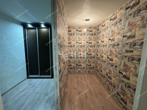 1-komnatnaya-ul-sergeya-tyulenina-d-7 фото