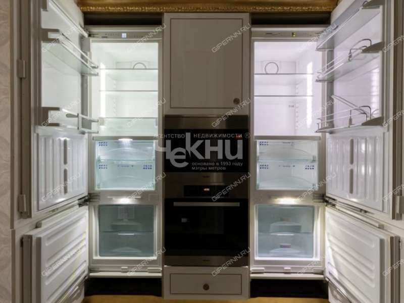 четырёхкомнатная квартира на улице Ульянова дом 7